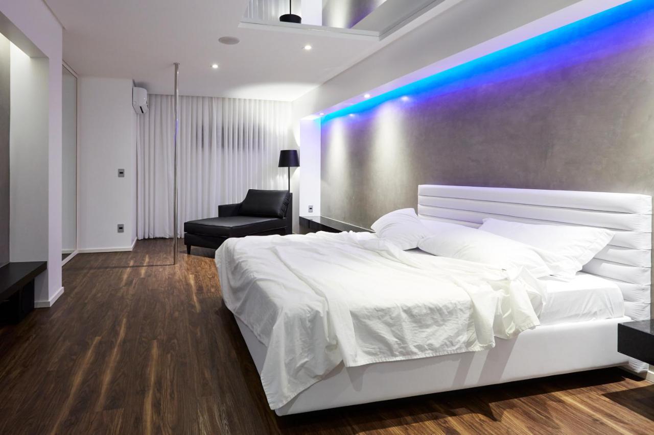 Luv Motel Joinville Extérieur photo
